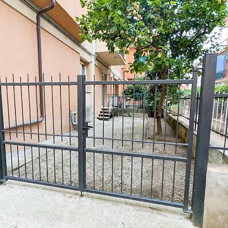 Apartman Casa Rina A Due Passi Dal Mare Spotorno